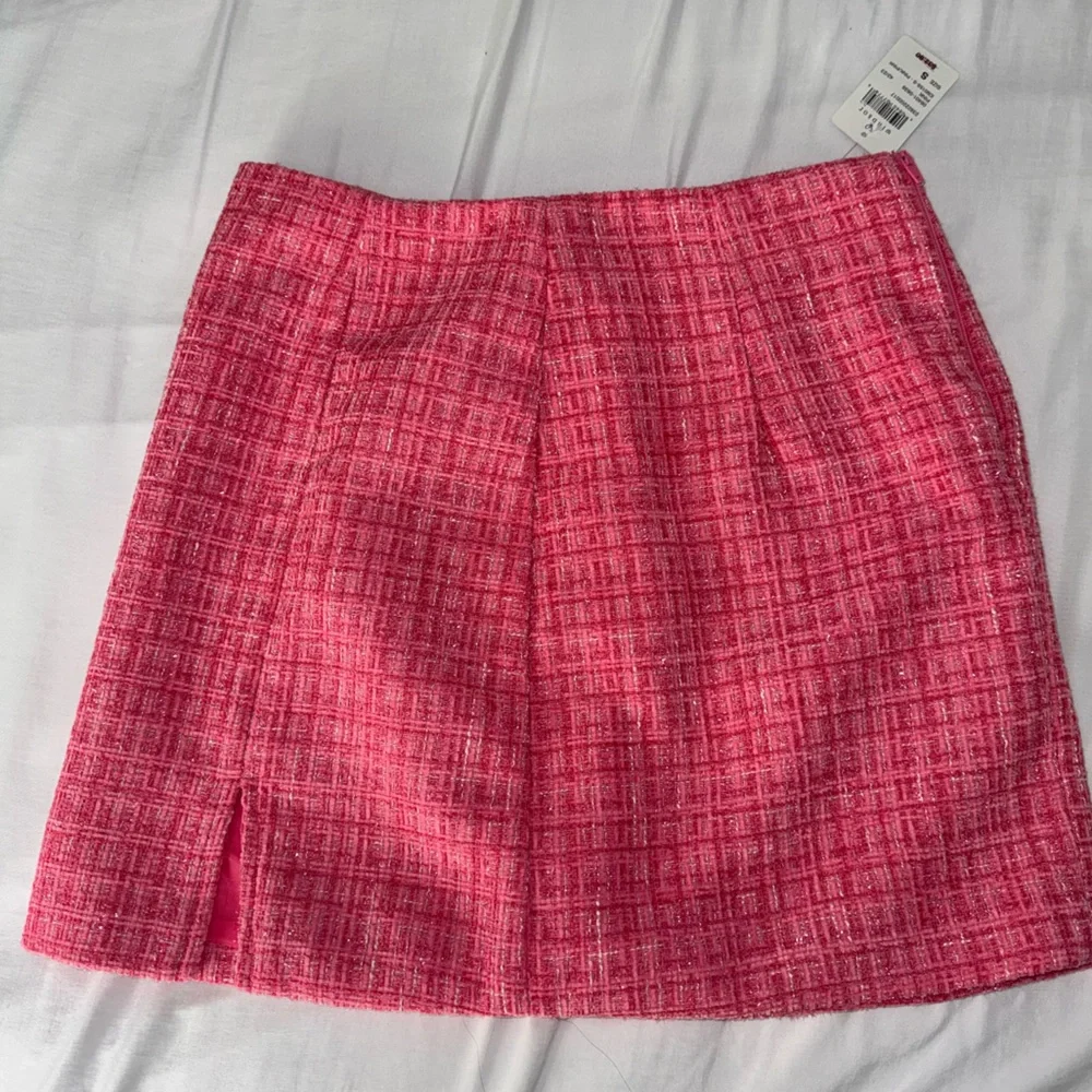 Chic Tweed Pink Skirt Set - Picture 6 of 8